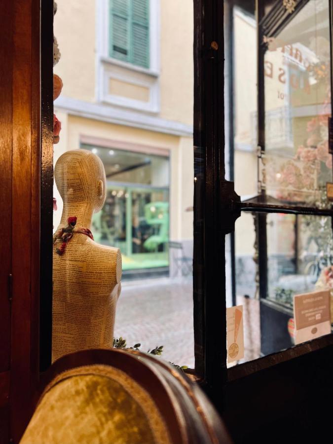 Caffe Delle Rose Les Chambres Verbania Luaran gambar