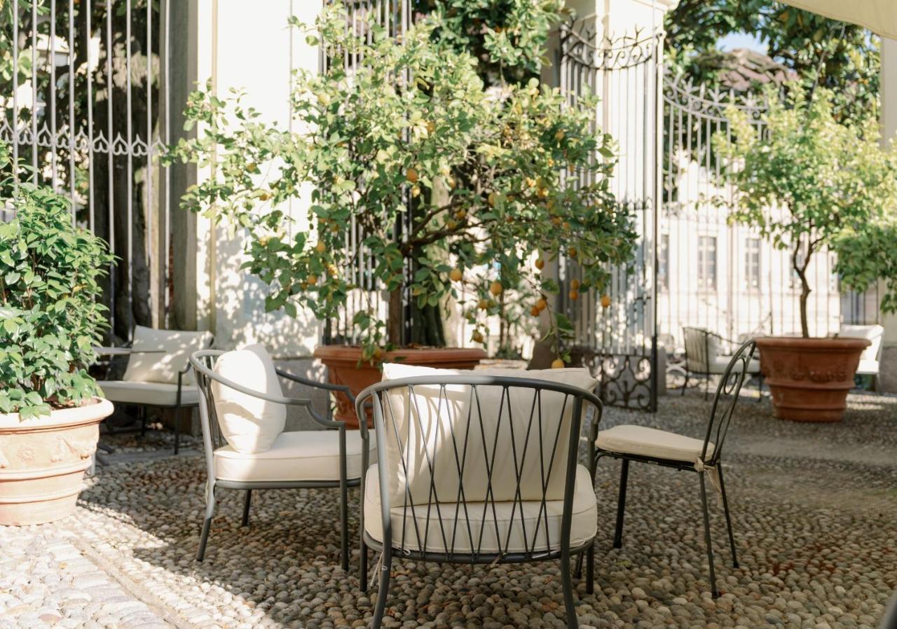 Caffe Delle Rose Les Chambres Verbania Luaran gambar